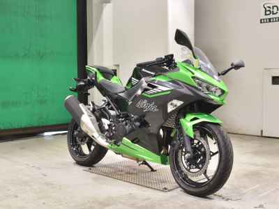 Kawasaki Ninja 400 2025