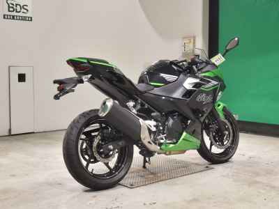 Kawasaki Ninja 400 2025