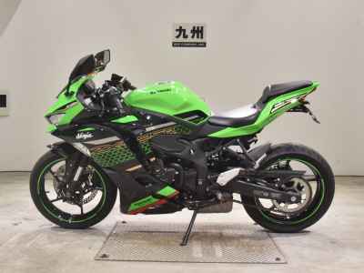 Kawasaki Ninja ZX-25R 2021