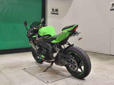 Kawasaki Ninja ZX-25R 2021