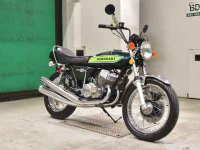 Kawasaki 750SS 2022