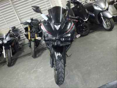 Yamaha YZF-R25 2018