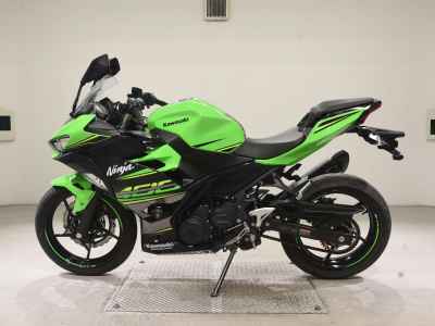 Kawasaki Ninja 400 2048