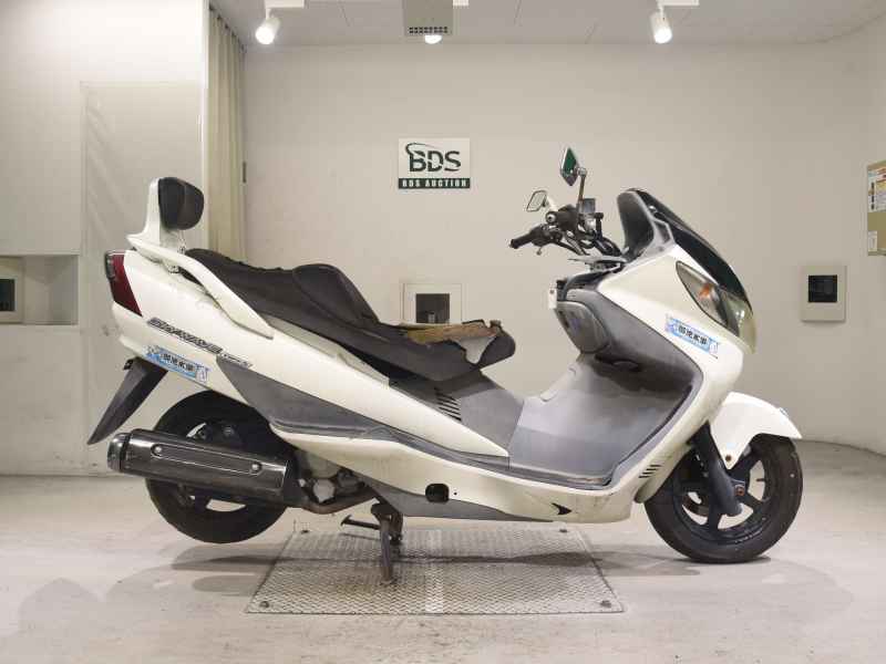 Suzuki Skywave 250S