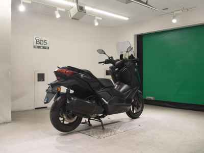 Yamaha XMAX 250 2024