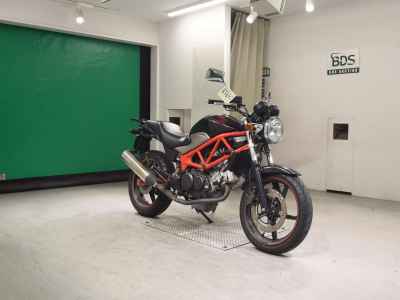 Honda VTR250 2011