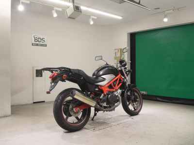 Honda VTR250 2011