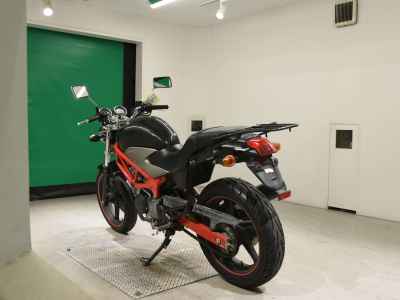 Honda VTR250 2011