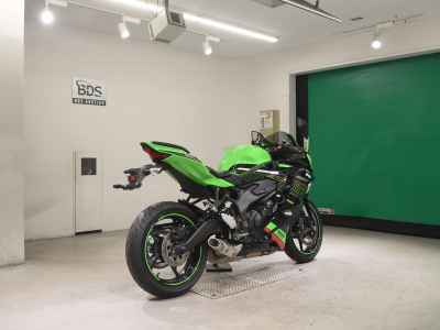Kawasaki Ninja ZX-25R KRT Edition 2021