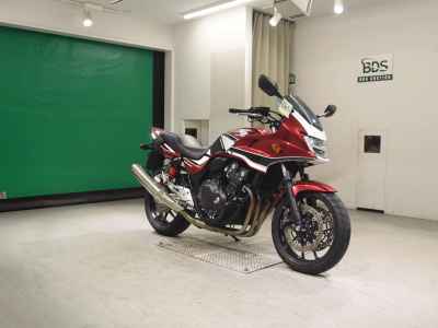 Honda CB400 Super Boldor 2021