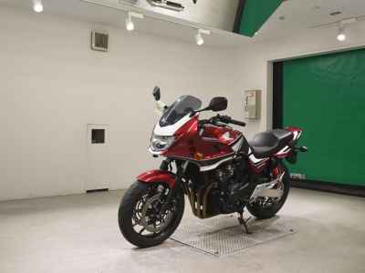 Honda CB400 Super Boldor 2021