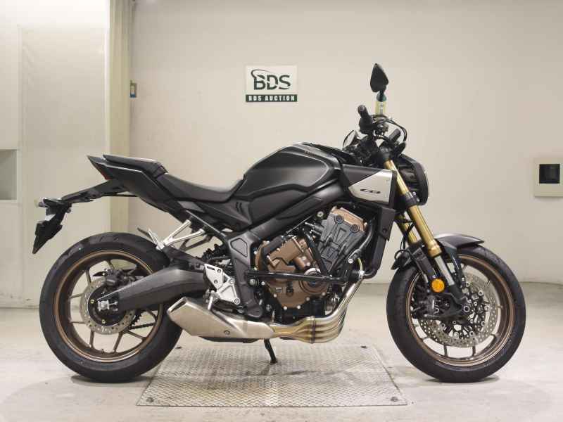 Honda CB650R E-Clutch 2024