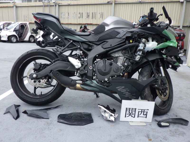 Kawasaki Ninja ZX-4R SE 2025