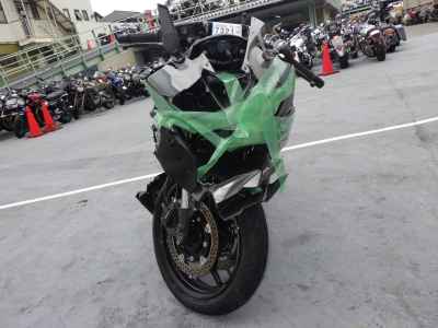 Kawasaki Ninja ZX-4R SE 2025