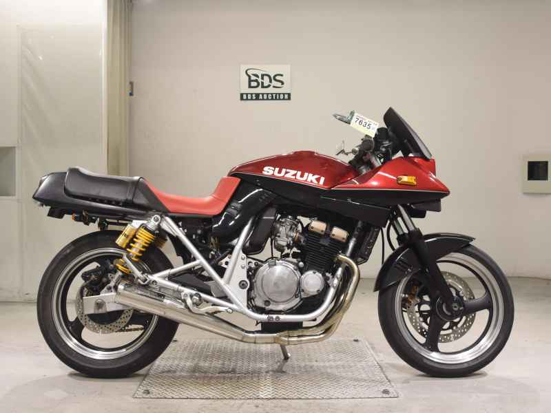Suzuki GSX250S Katana