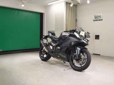 Kawasaki Ninja ZX-4R SE 2025