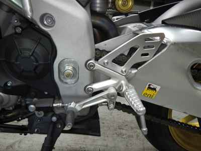 Aprilia RSV4 1000 Factory 2014