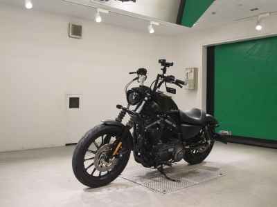 Harley-Davidson Sportster Iron XL883N 2012