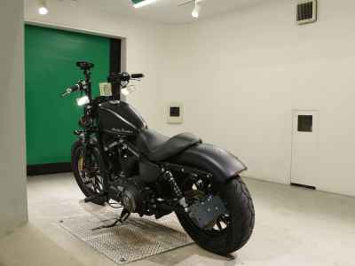 Harley-Davidson Sportster Iron XL883N 2012