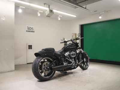 Harley-Davidson Breakout FXBRS1870 2022