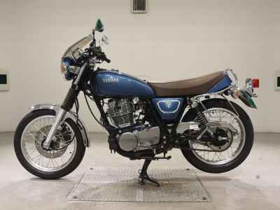 Yamaha SR400 2020