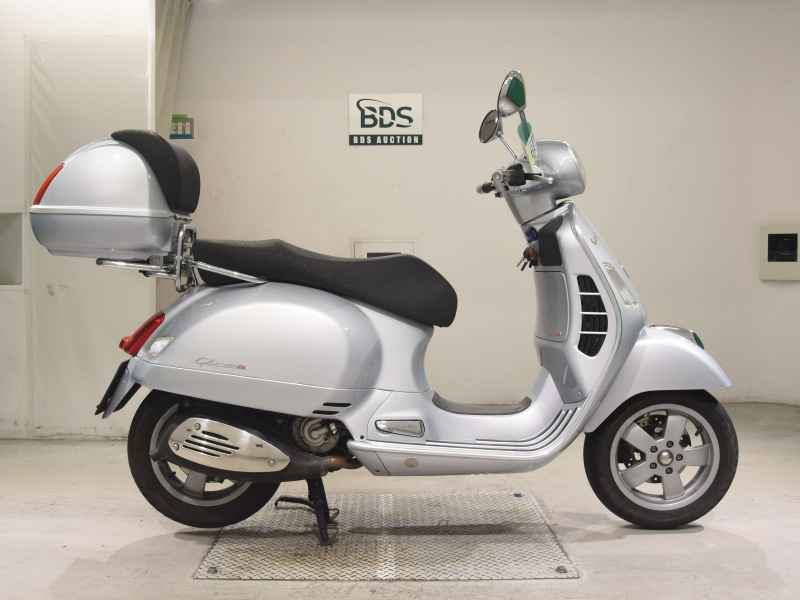 Vespa GTS 250