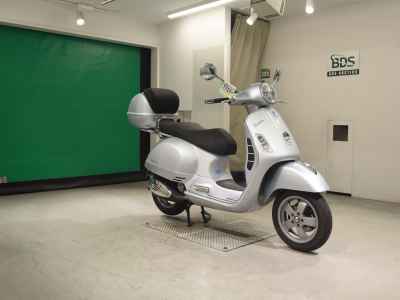 Vespa GTS 250