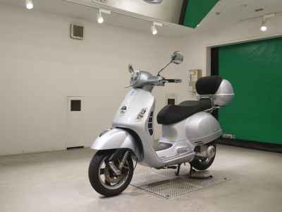 Vespa GTS 250