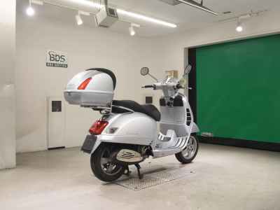 Vespa GTS 250