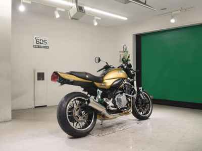 Kawasaki Z900RS 2021