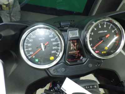 Honda CB1300SF 2025