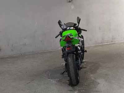 Kawasaki Ninja ZX-25R 2021