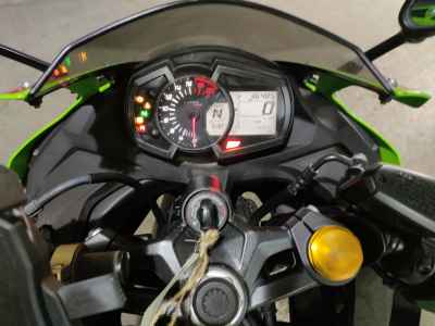 Kawasaki Ninja ZX-25R 2021