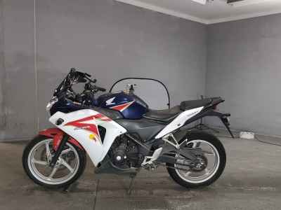 Honda CBR250R 2011