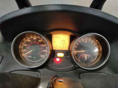 Piaggio MP3 250FL