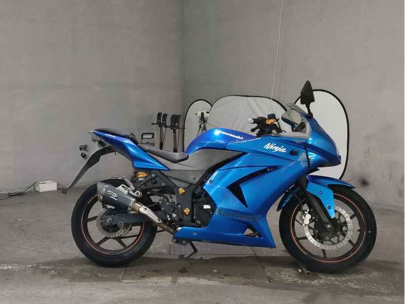 Kawasaki Ninja 250R 2012