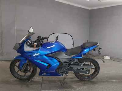 Kawasaki Ninja 250R 2012