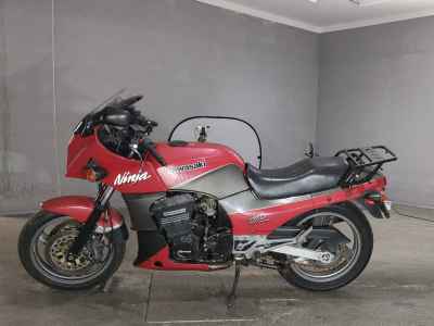 Kawasaki GPZ900R