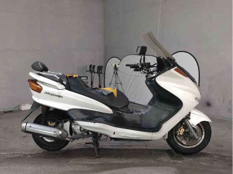 Yamaha Majesty 250