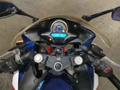 Honda CBR250R 2011