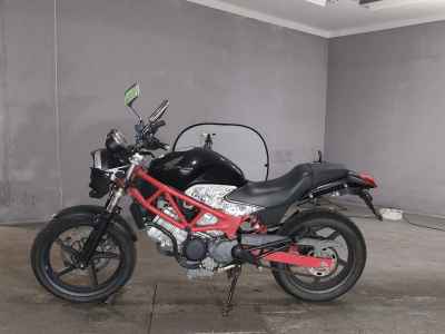 Honda VTR250 2011