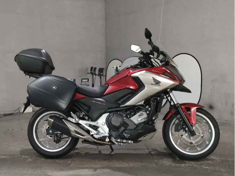 Honda NC750X DCT 2017