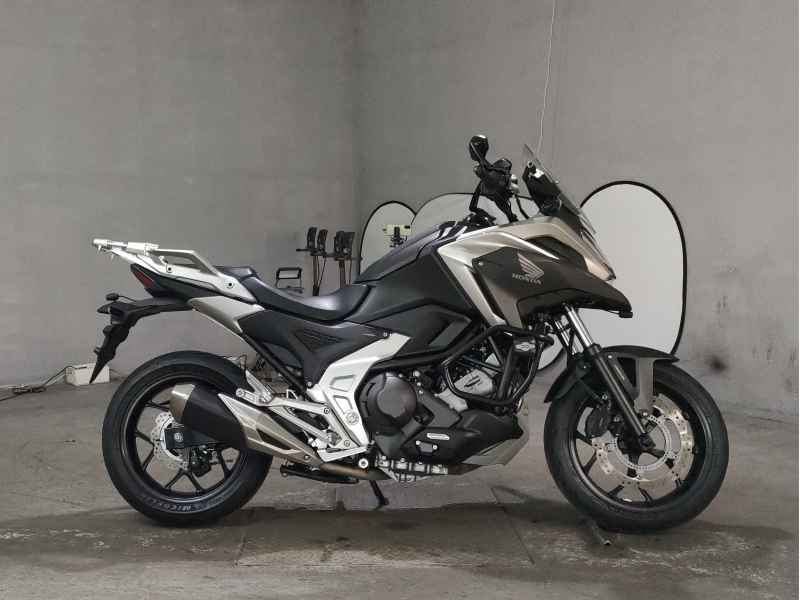 Honda NC750X DCT 2022