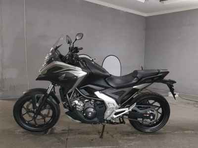 Honda NC750X DCT 2021