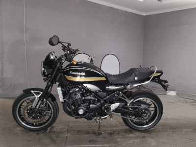 Kawasaki Z900RS 2022
