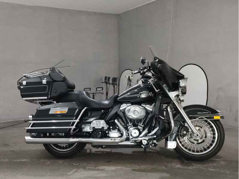 Harley-Davidson Electra Glide FLHTCU1690 2013