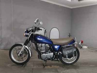 Yamaha SR400 2022