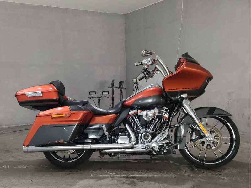 Harley-Davidson Road Glide FLTRXSE1923 CVO 2017
