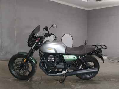 Moto Guzzi V7 Stone 2022