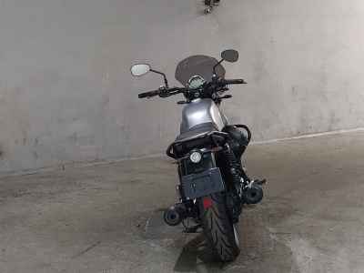 Moto Guzzi V7 Stone 2022
